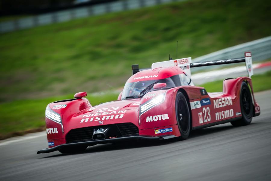  Nissan GT-R LM Nismo 2015 года  (фото 19 из 31)